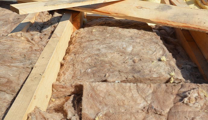 Moisture damaged insulation