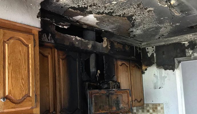 Smoke on the kitchen ceiling