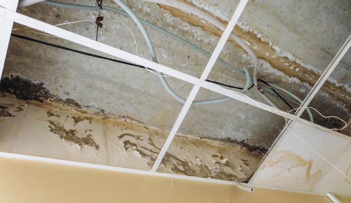 Visible slab leak